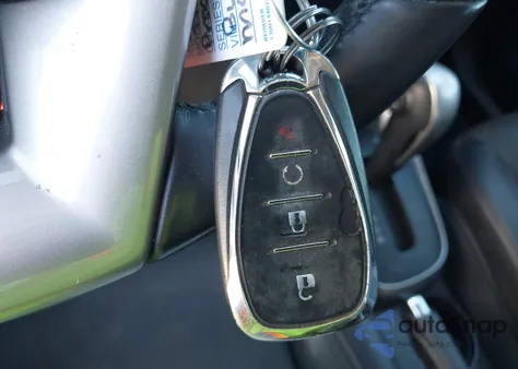 2018 Chevrolet Trax Lt z USA, uszkodzony, nr VIN KL7CJLSB2JB583233